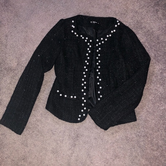 Black blazer with pearls - Picture 1 of 4